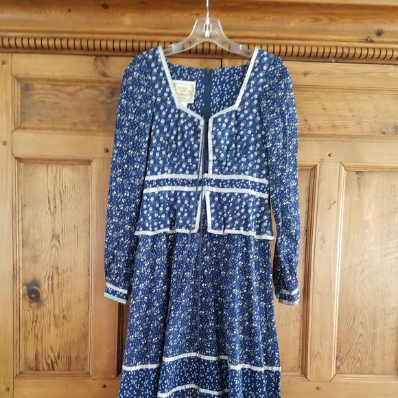 Gunne Sax Dresses - Picture 6 of 11